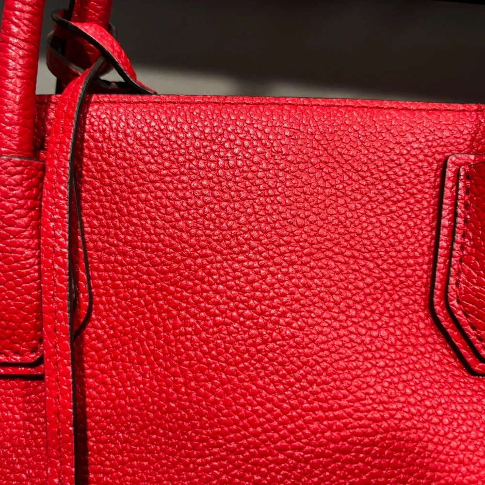 Michael Kors Vibrant Red Tote Bag - Picture 3 of 11